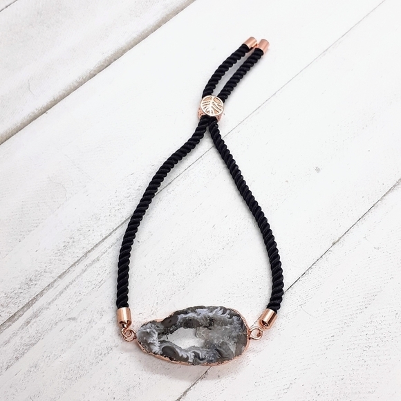 Rose Gold Agate Slice adjustable rope bracelet - Picture 5 of 6